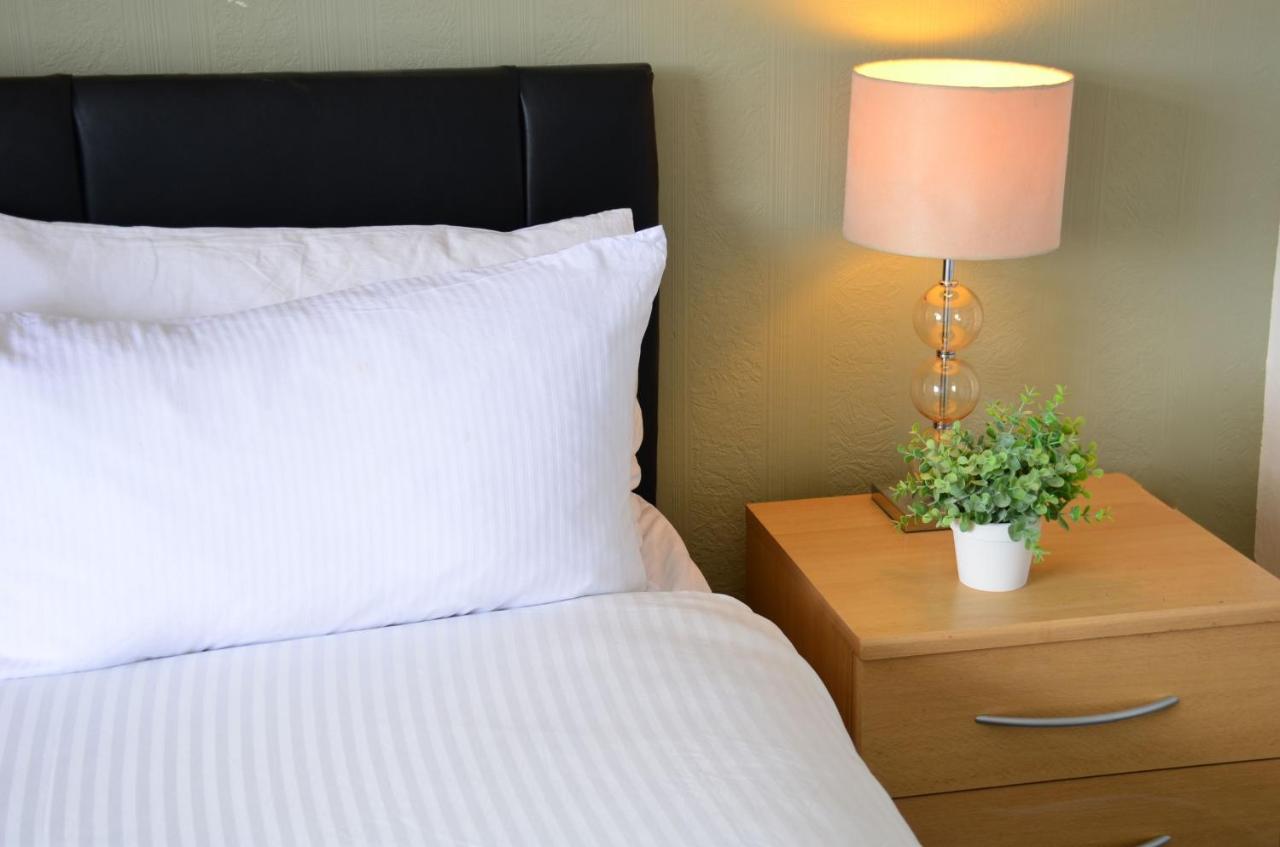 Sm Dreams Unlimited Serviced Accommodation- Stanwell-Staines-Heathrow Екстер'єр фото