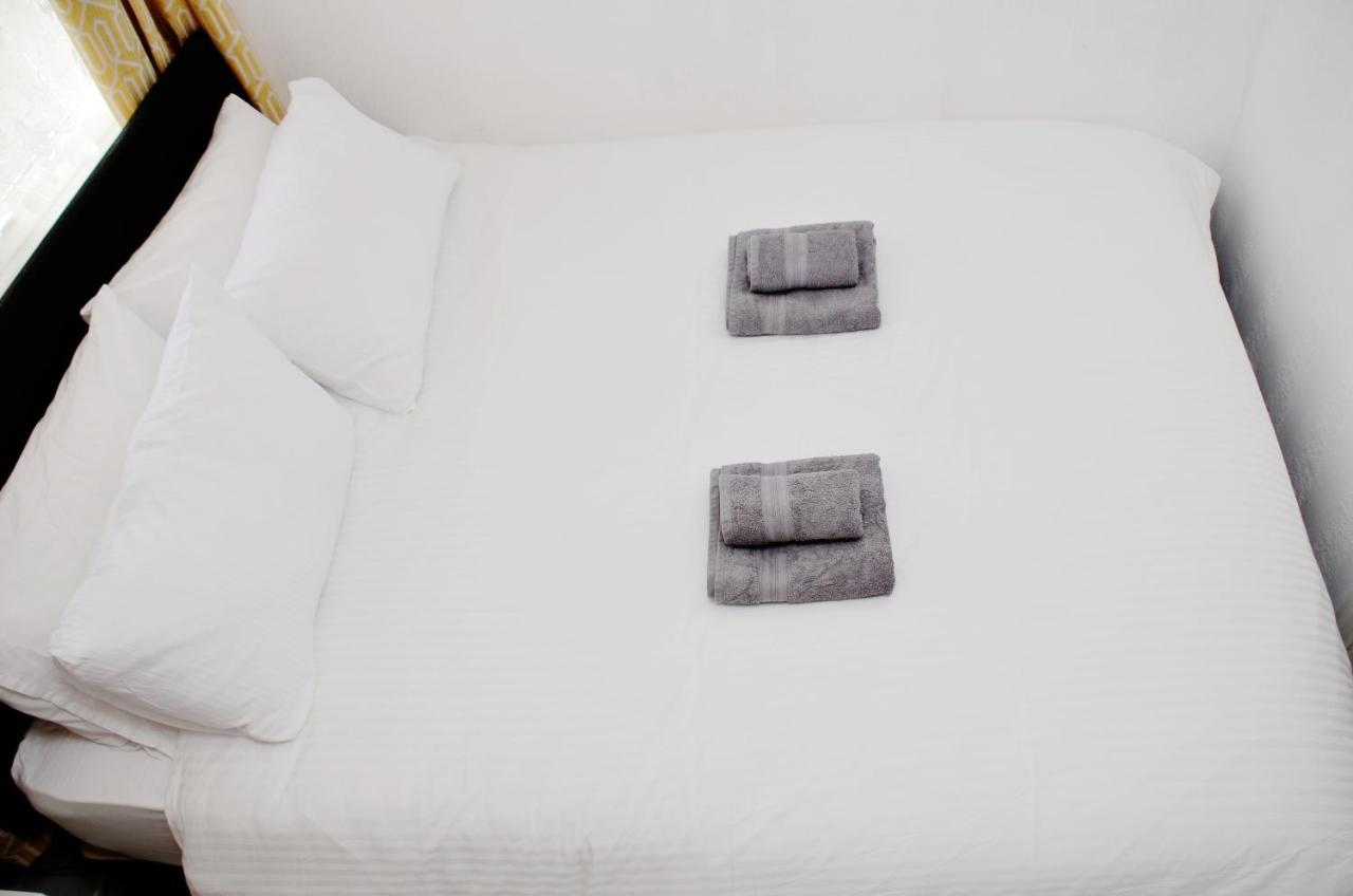 Sm Dreams Unlimited Serviced Accommodation- Stanwell-Staines-Heathrow Екстер'єр фото