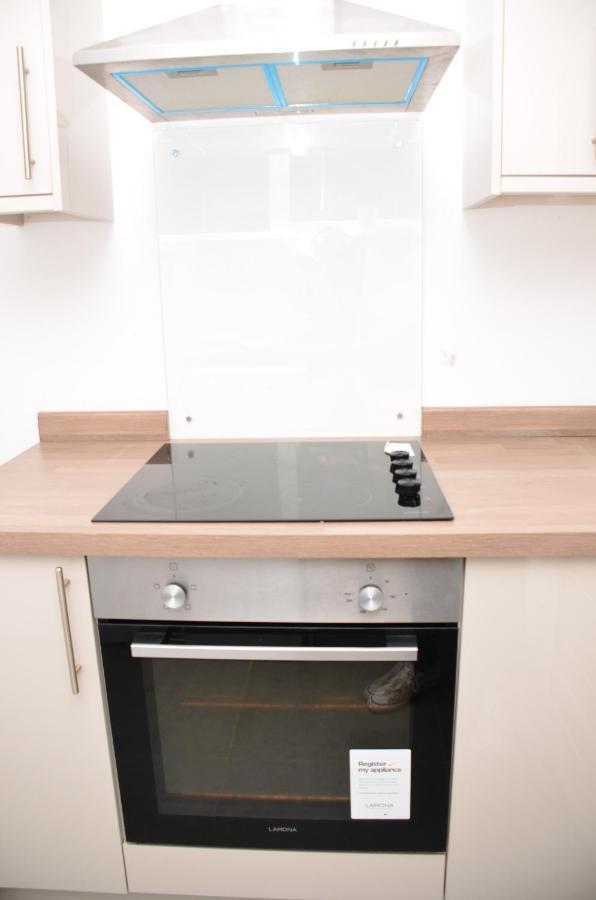 Sm Dreams Unlimited Serviced Accommodation- Stanwell-Staines-Heathrow Екстер'єр фото