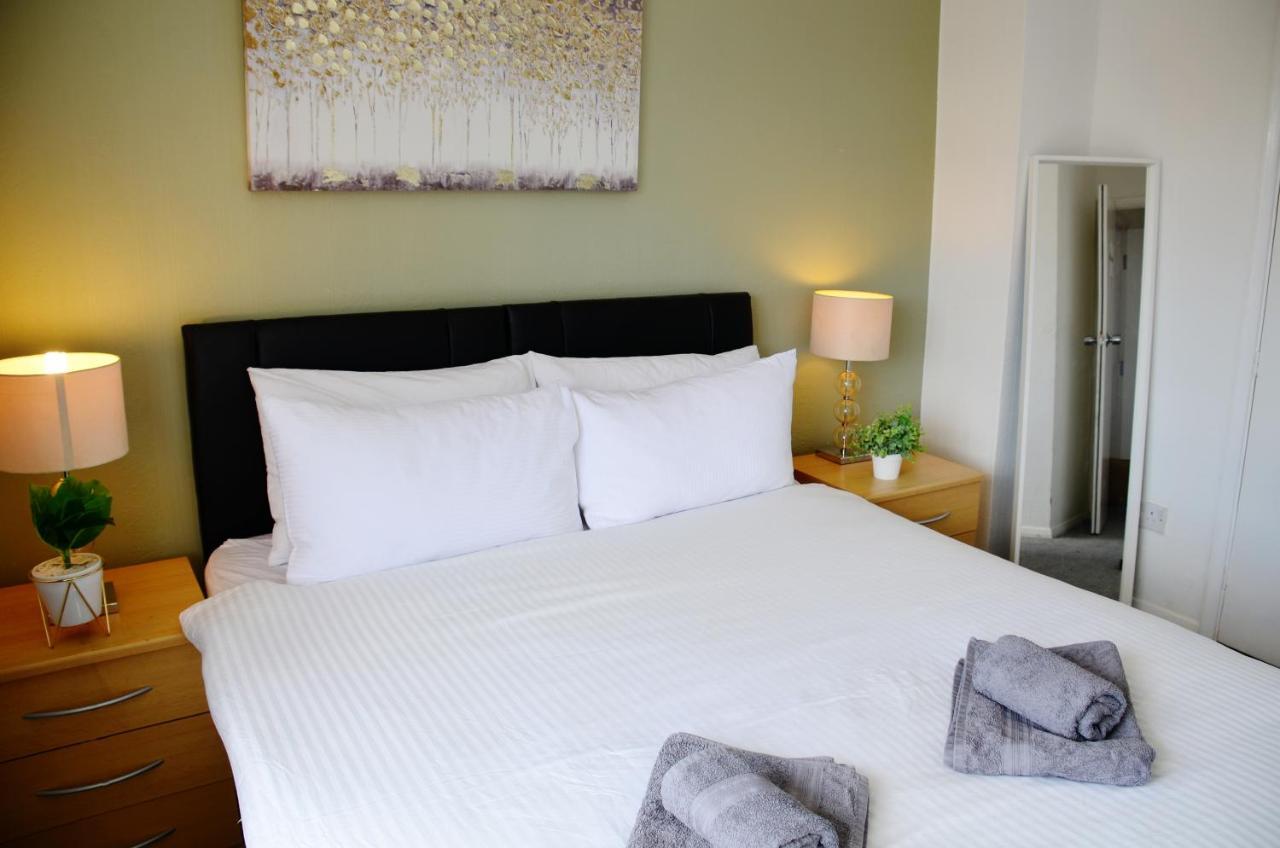Sm Dreams Unlimited Serviced Accommodation- Stanwell-Staines-Heathrow Екстер'єр фото